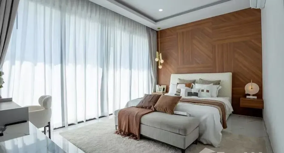 For sale 5 bedrooms villa in Bang Lamung, Chonburi