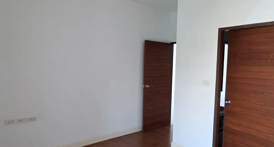 出售 2 卧室 公寓 在 Bang Lamung, Chon Buri
