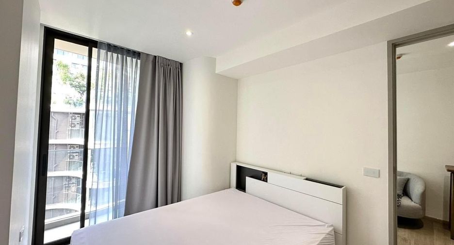 For rent 2 bedrooms condo in Khlong Toei, Bangkok