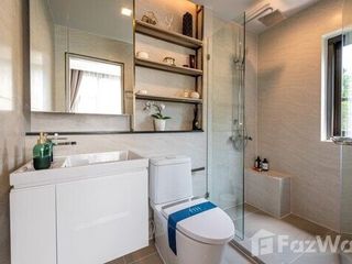 Продажа 2 спальни кондо в Пхра Кханонг, Бангкок