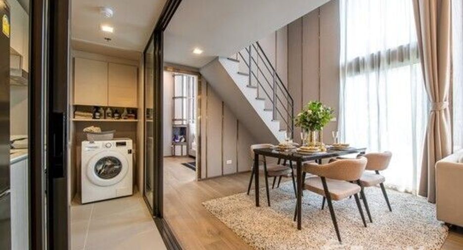 Продажа 2 спальни кондо в Пхра Кханонг, Бангкок