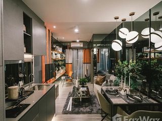 À vendre studio condo à Bang Rak, Bangkok