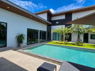 出售 5 卧室 别墅 在 Bang Lamung, Chon Buri
