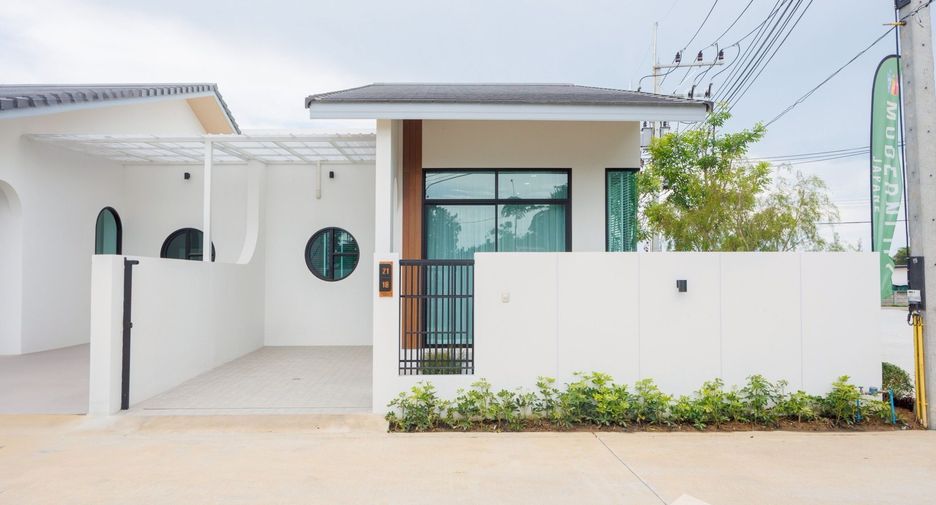 For sale 3 bedrooms townhouse in Thalang, Phuket