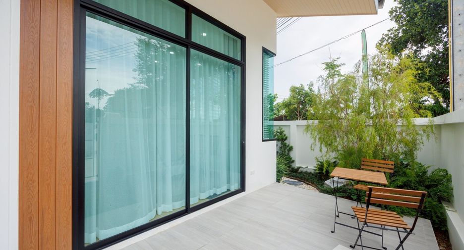 For sale 3 bedrooms townhouse in Thalang, Phuket