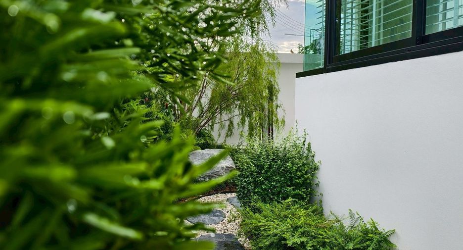 For sale 3 bedrooms townhouse in Thalang, Phuket