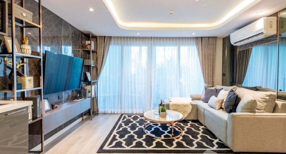 For sale 2 ベッドルーム condo in Bang Lamung, Chonburi