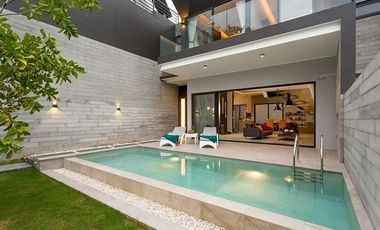 For sale そして for rent 3 ベッドルーム villa in Mueang Phuket, Phuket
