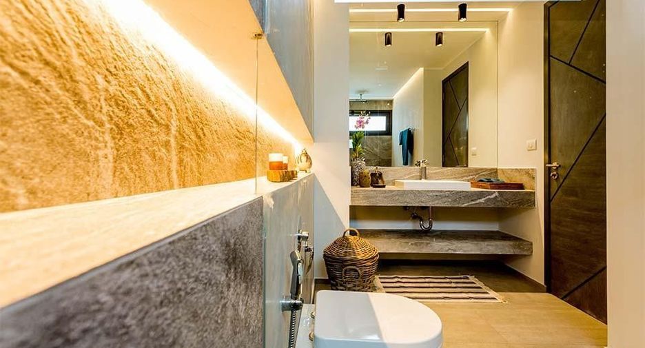 For sale and for rent 3 bedrooms villa in Mueang Phuket, Phuket