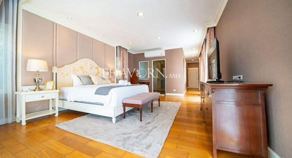 Casa en venta de 4 habitaciones en Bang Lamung, Chonburi
