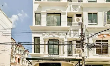 Reihenhaus zum Kauf mit 4 Zimmer in Saphan Sung, Bangkok