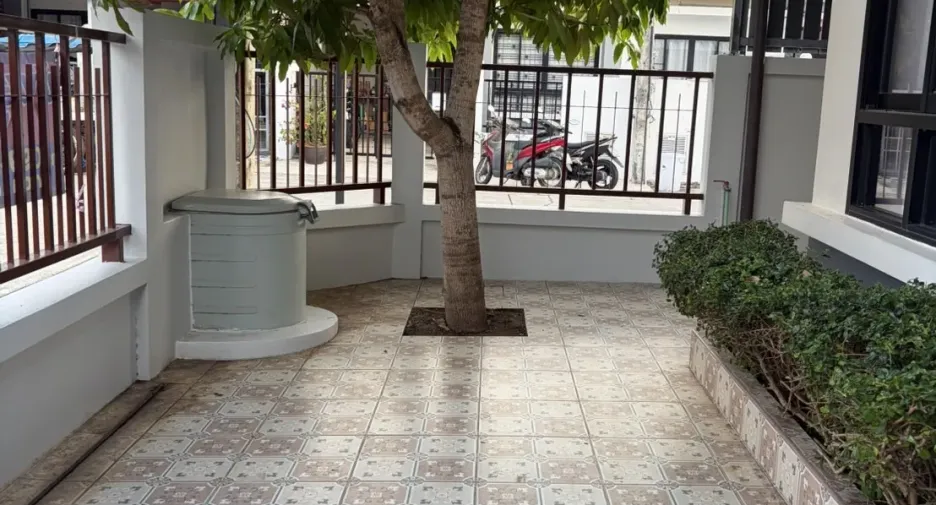 For rent 2 bedrooms townhouse in Thalang, Phuket
