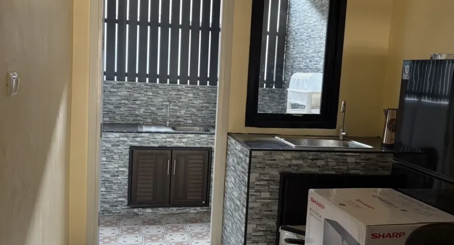 For rent 2 bedrooms townhouse in Thalang, Phuket