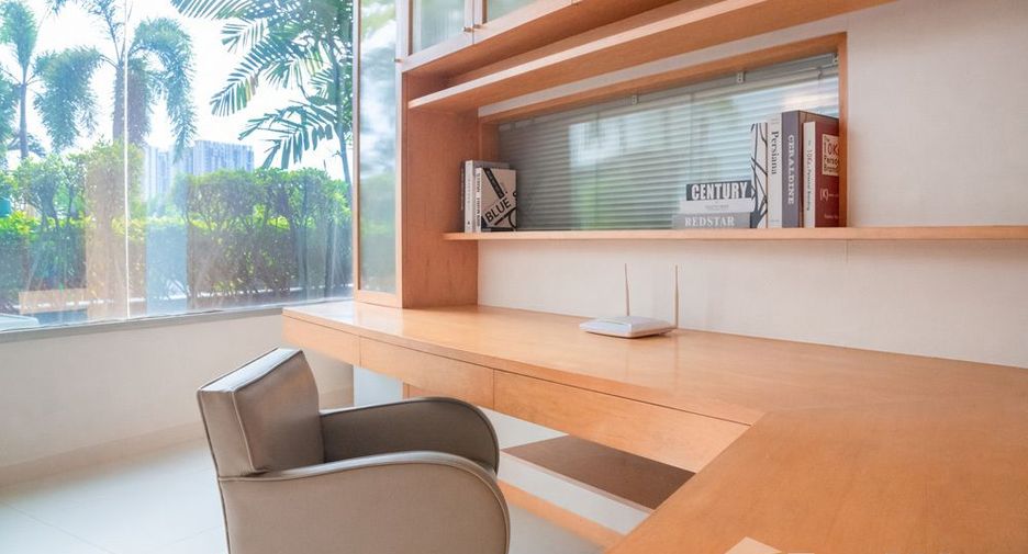 Condo en alquiler de 1 habitaciones en Yan Nawa, Bangkok