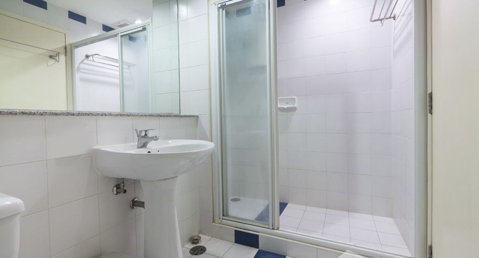 Condo en alquiler de 1 habitaciones en Yan Nawa, Bangkok