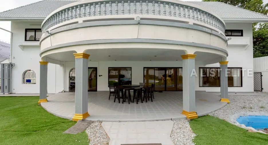 For rent 5 bedrooms house in Bang Lamung, Chonburi