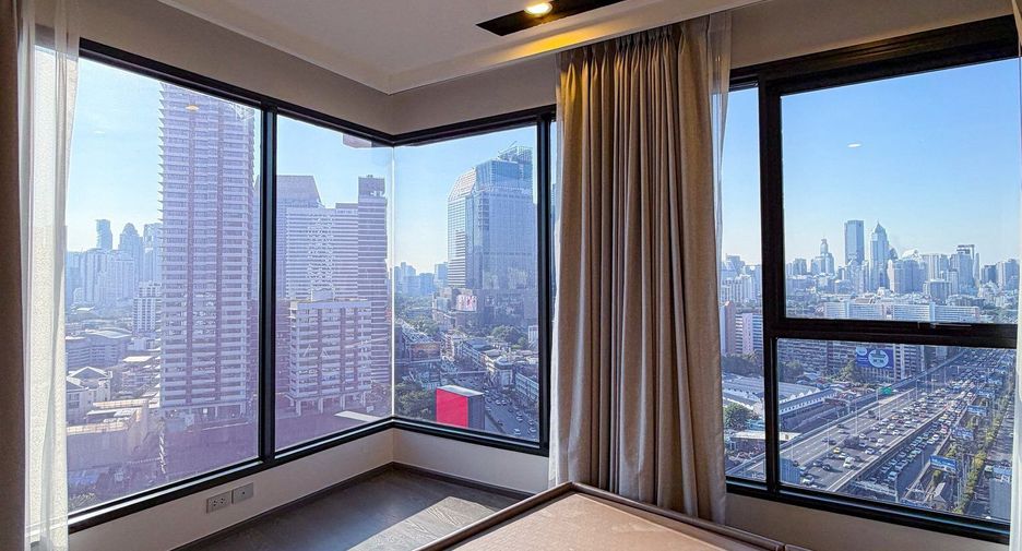 À vendre 2 chambres condo à Khlong Toei, Bangkok