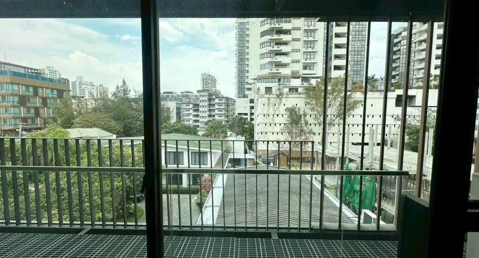 For rent 1 bed condo in Watthana, Bangkok