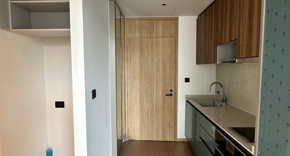 For rent 1 bed condo in Watthana, Bangkok