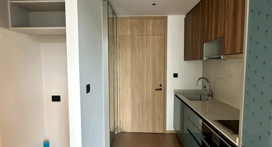 For rent 1 bed condo in Watthana, Bangkok