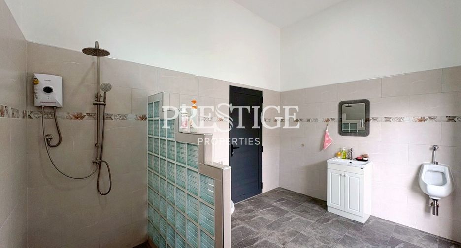 Casa en venta de 4 habitaciones en Bang Lamung, Chonburi