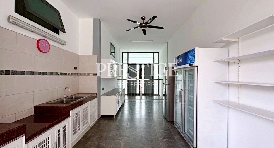 Casa en venta de 4 habitaciones en Bang Lamung, Chonburi