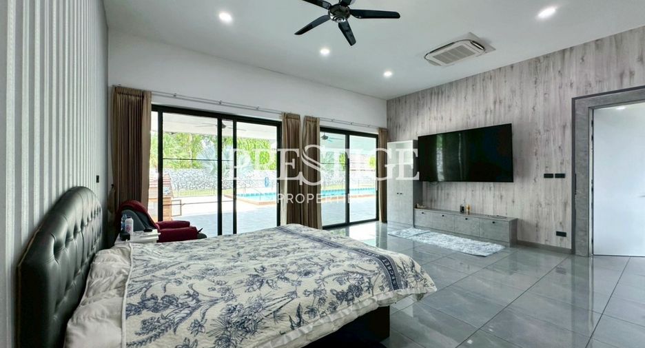 Casa en venta de 4 habitaciones en Bang Lamung, Chonburi