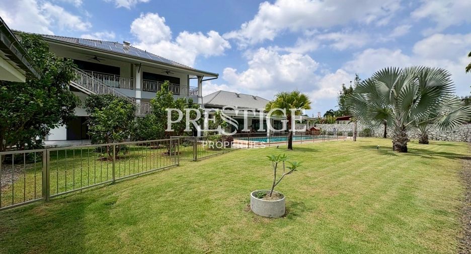 Casa en venta de 4 habitaciones en Bang Lamung, Chonburi