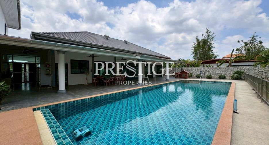 Casa en venta de 4 habitaciones en Bang Lamung, Chonburi