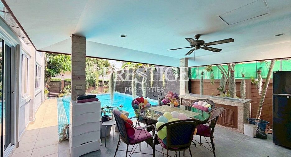 For sale 4 bedrooms house in Bang Lamung, Chonburi