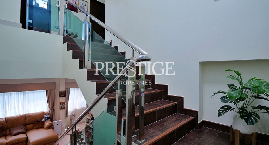 For sale 4 bedrooms house in Bang Lamung, Chonburi