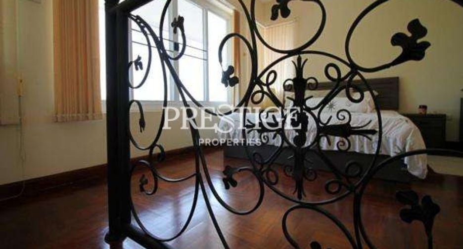 For rent 5 bedrooms house in Bang Lamung, Chonburi