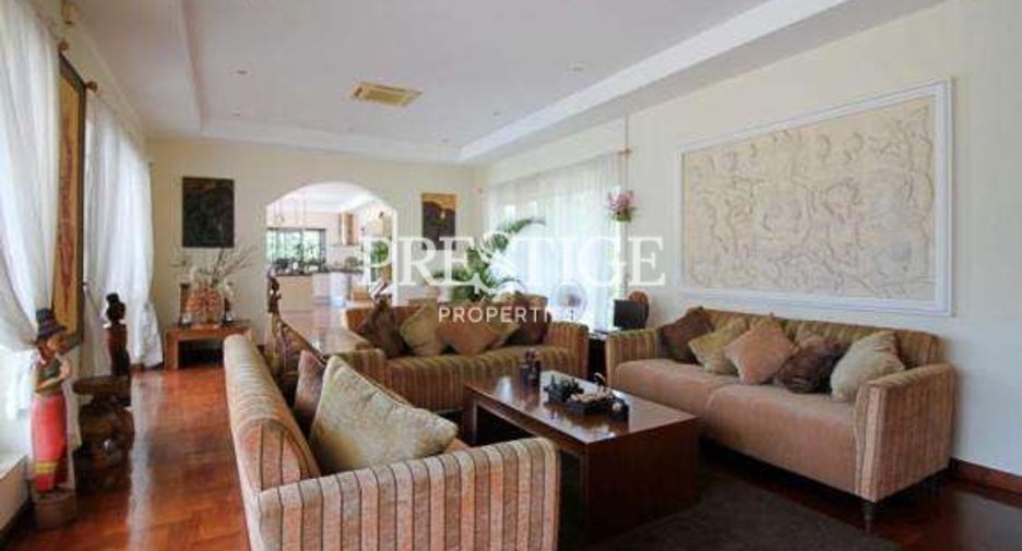 For rent 5 bedrooms house in Bang Lamung, Chonburi