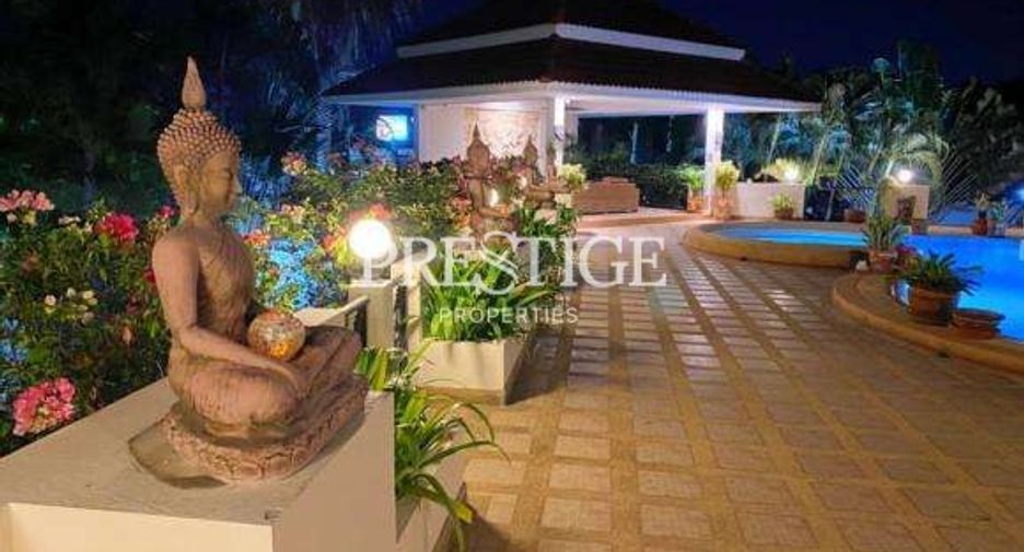 For rent 5 bedrooms house in Bang Lamung, Chonburi
