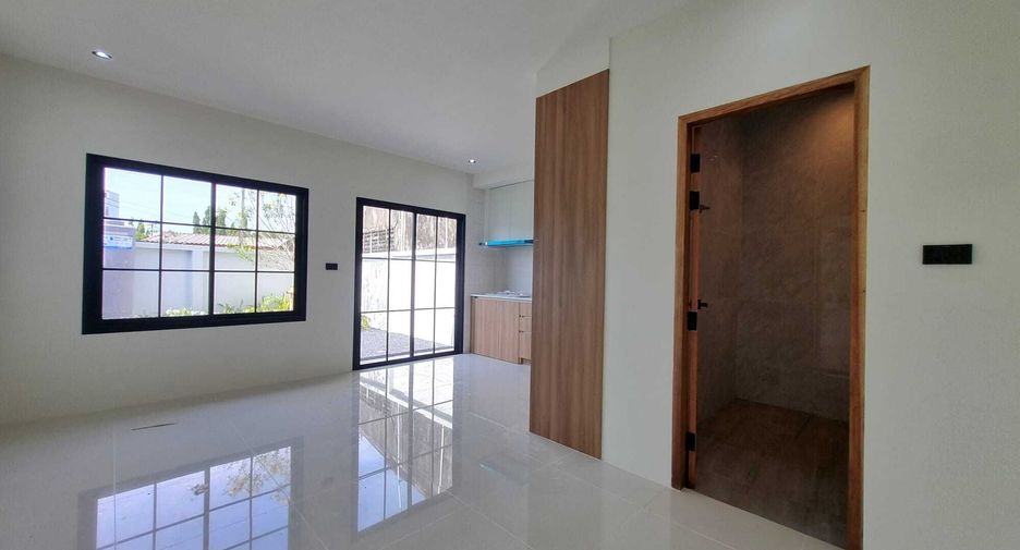 For sale 2 bedrooms townhouse in Thalang, Phuket