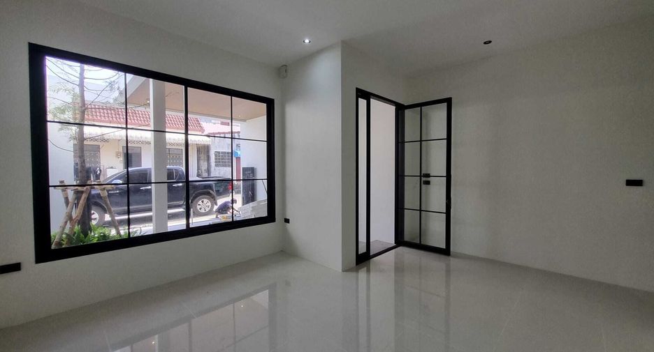 For sale 2 bedrooms townhouse in Thalang, Phuket