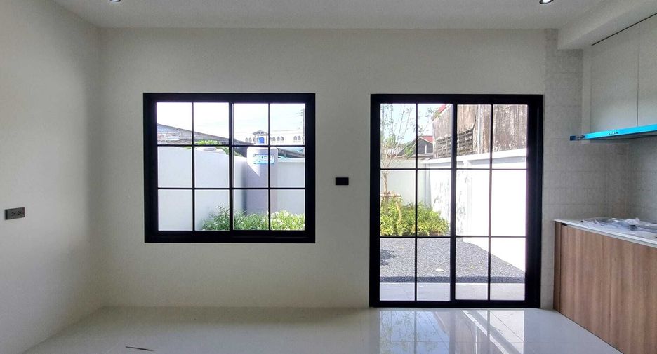 For sale 2 bedrooms townhouse in Thalang, Phuket