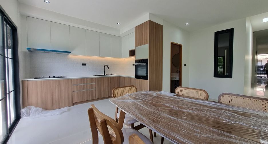 For sale 2 bedrooms townhouse in Thalang, Phuket