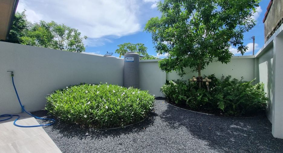 For sale 2 bedrooms townhouse in Thalang, Phuket