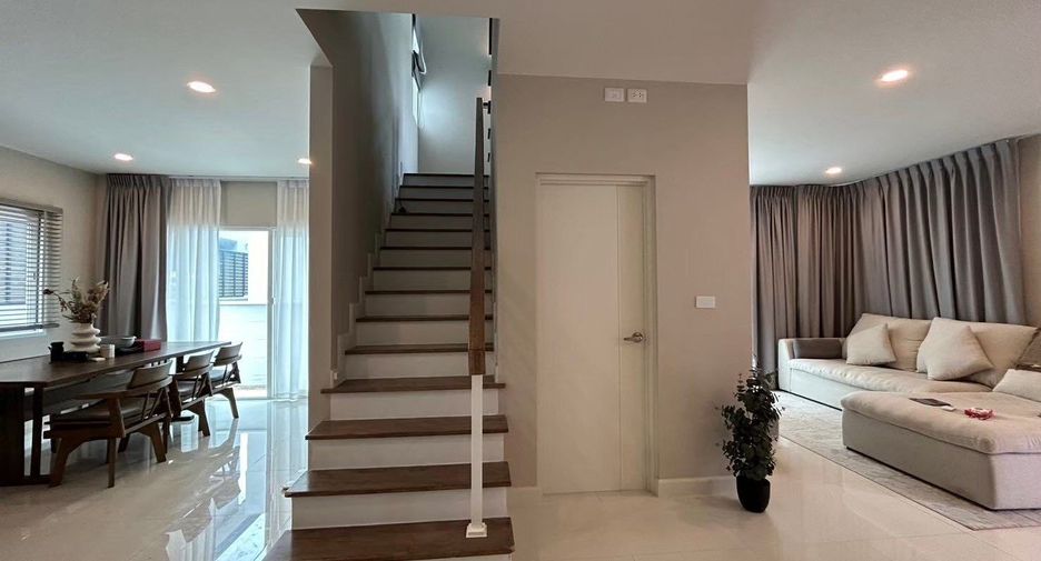 Casa en alquiler de 4 habitaciones en Thung Khru, Bangkok