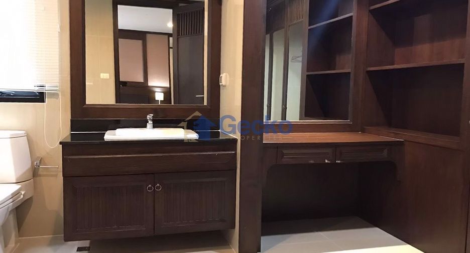 For sale 2 bedrooms condo in Bang Lamung, Chonburi