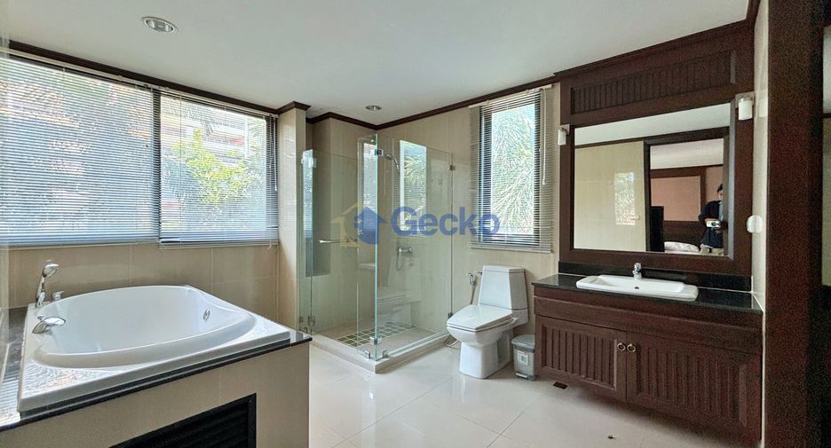 For sale 2 bedrooms condo in Bang Lamung, Chonburi