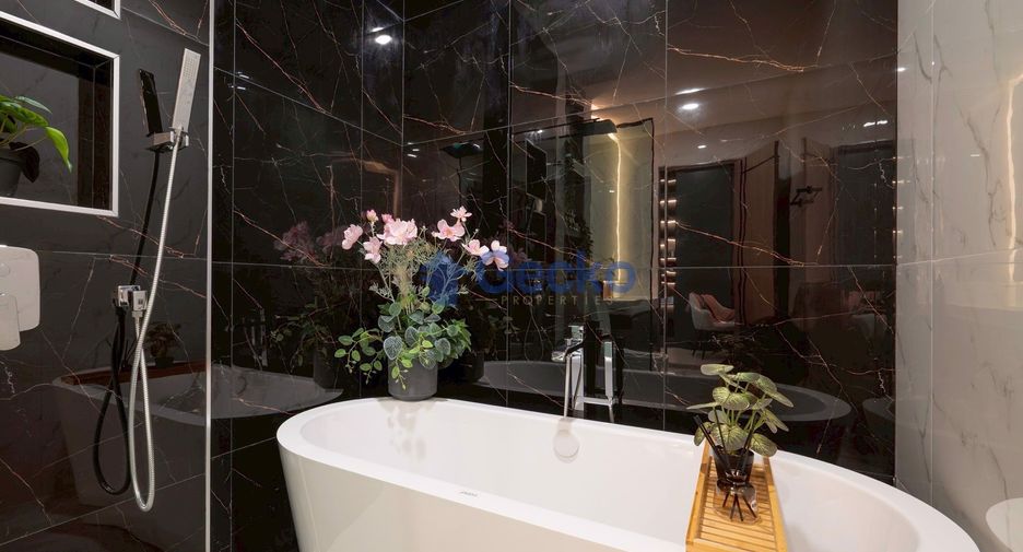 À vendre 5 chambres maison à Bang Lamung, Chonburi