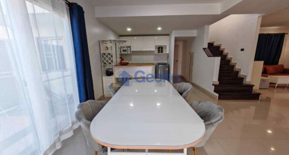 For rent 4 bedrooms house in Si Racha, Chonburi