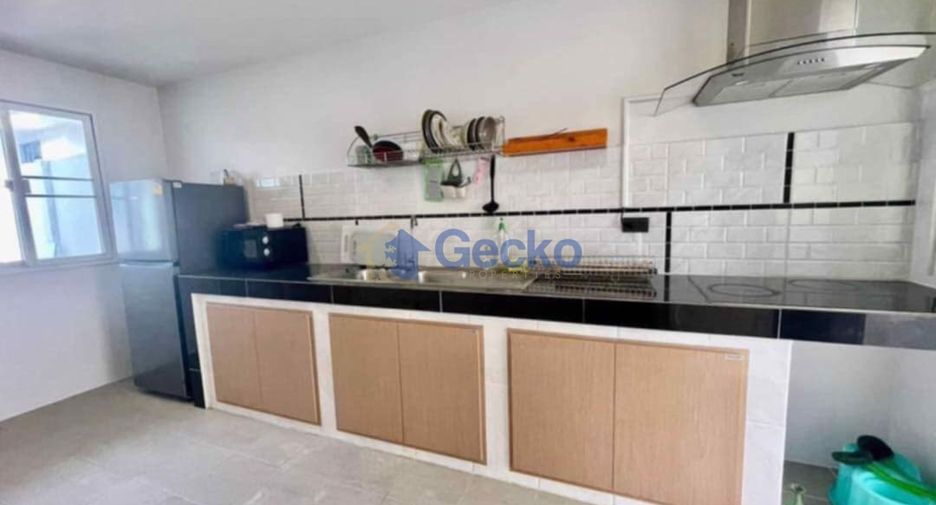 For rent 4 bedrooms house in Si Racha, Chonburi
