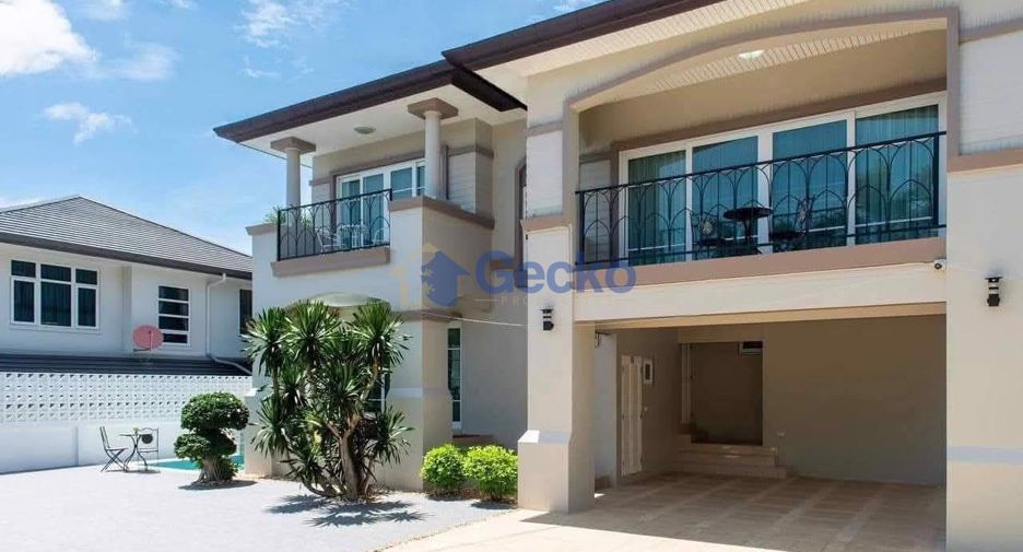 Casa en alquiler de 4 habitaciones en Bang Lamung, Chonburi
