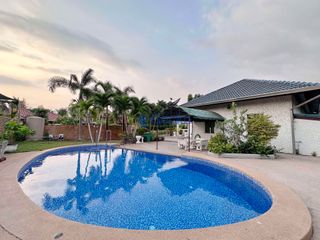 Haus zum Kauf mit 3 Zimmer in Bang Lamung, Chonburi