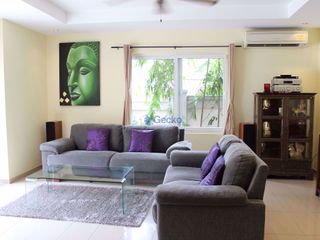 Haus zur Miete mit 3 Zimmer in Bang Lamung, Chonburi