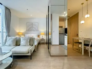 For rent studio condo in Khlong Toei, Bangkok