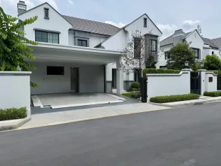 For rent 4 ベッドルーム house in Saphan Sung, Bangkok